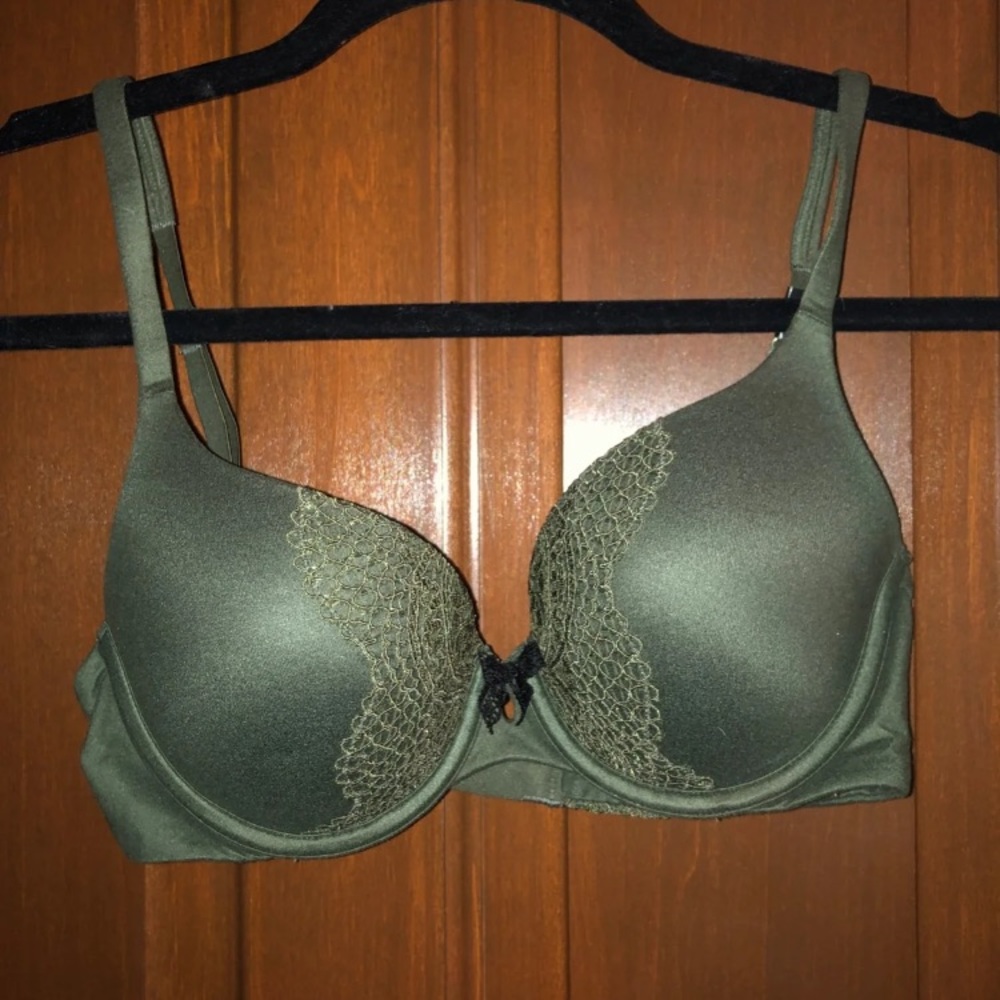 Victoria’s Secret Bra